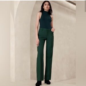 NWT! Banana Republic Paris Lido Straight Italian Wool Pant - Multiple 💛